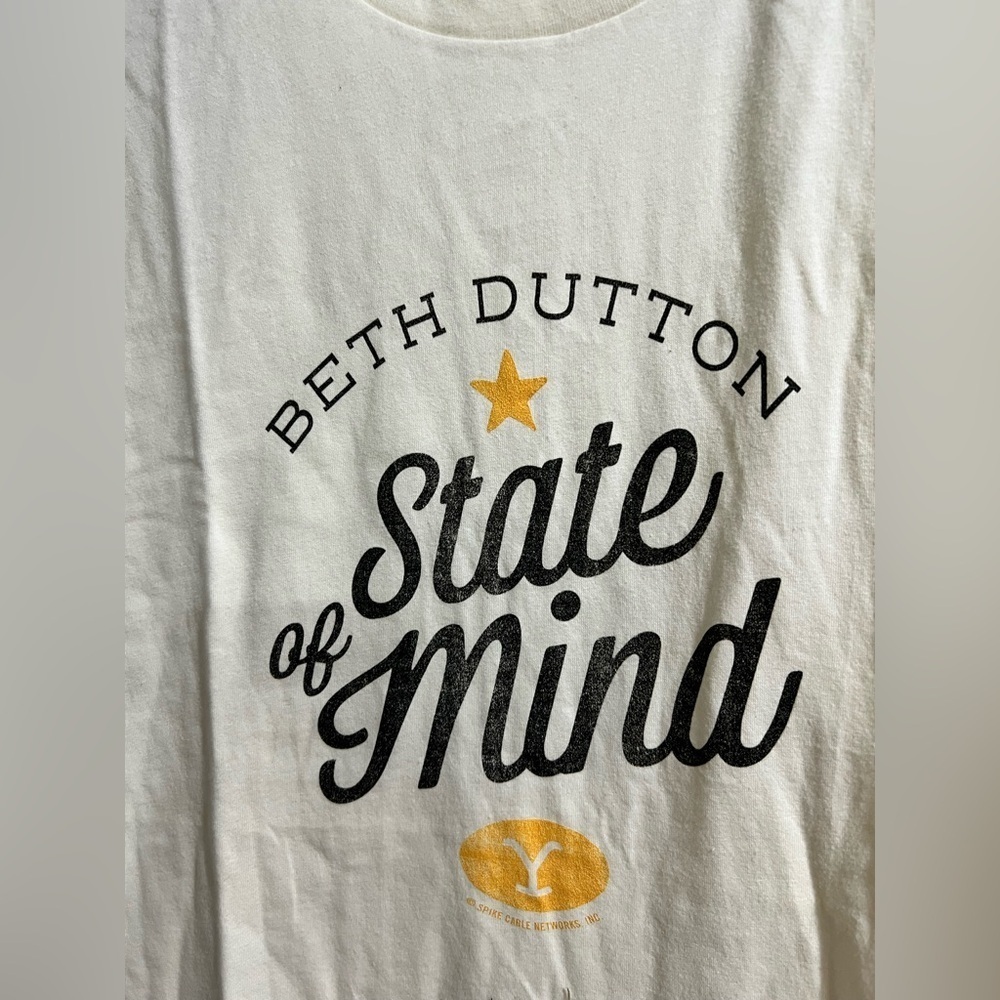 Yellowstone Beth Dutton off‎ white cream unisex men’s women’s shirt L large NWT - Picture 2 of 6